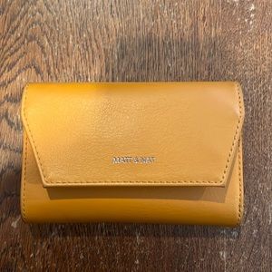 Matt & Nat wallet
